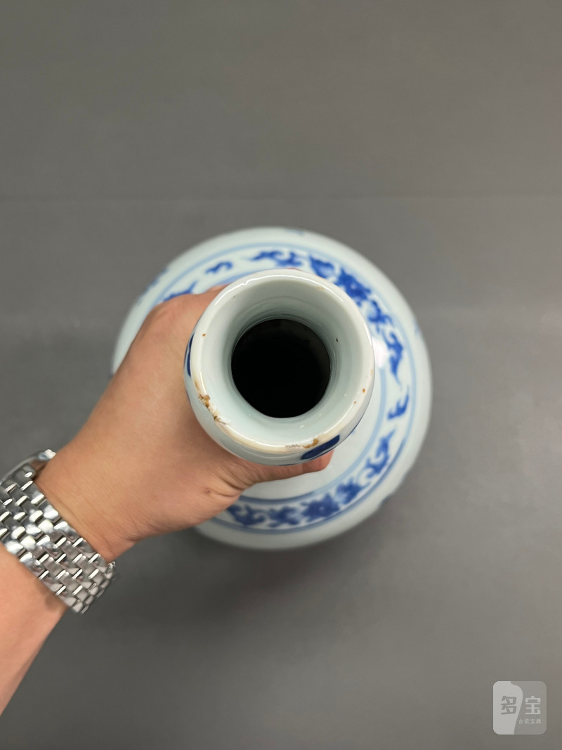 明崇祯 青花花鸟图瓶 - 图13